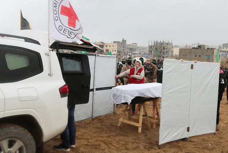 Hamas entregó los cuerpos de la argentina Shiri Bibas y sus hijos Ariel y Kfir